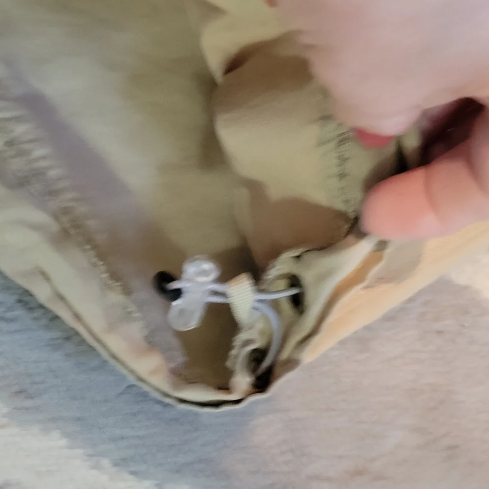 Women's Woolrich Cropped Hiking Pants sz 10 - Picture 3 of 6